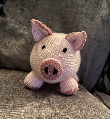 Pink Pig Toy in Cascade 128 Superwash - C202