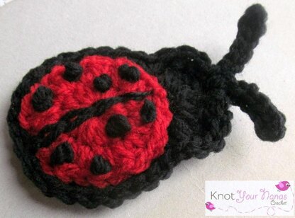 Pom Pom Ladybugs Pattern (Crafts) – Lion Brand Yarn