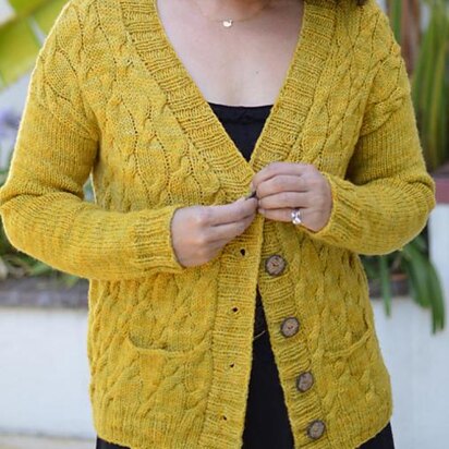 SweaterBabe 287 Amber Cardigan PDF