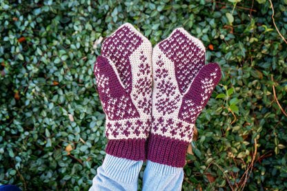 Fair Isle Deer Mittens