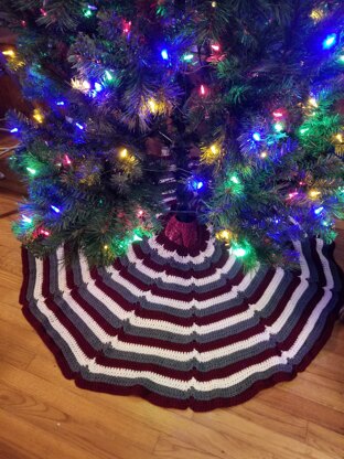 Crocheted Christmas Tree Skirt