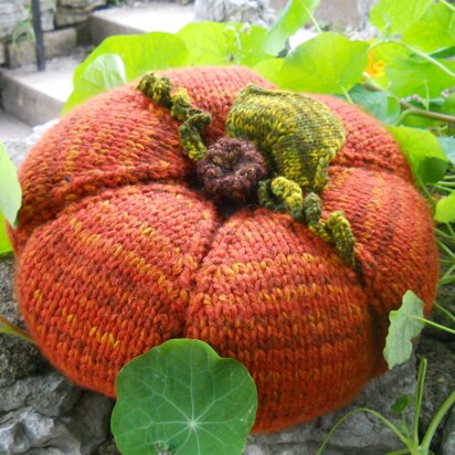 Pillow-Toss Pumpkin