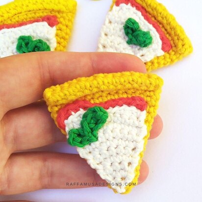 Pizza Slice Amigurumi