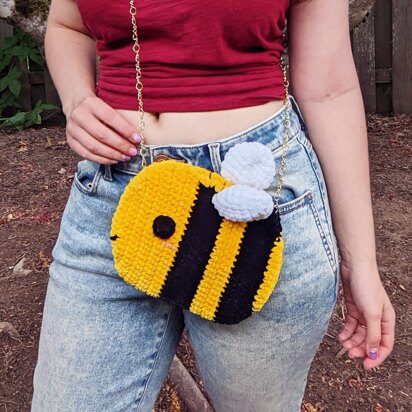 Chonky Bee Crossbody Bag