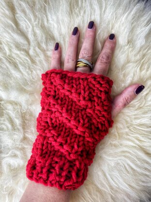 Cable Imposter Fingerless Mittens