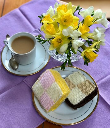 Play food Battenberg slice in lemon or chocolate