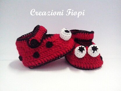 Baby shoes ladybug