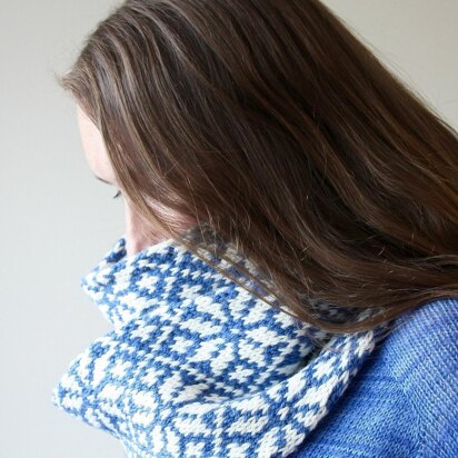 Snowflake infinity scarf