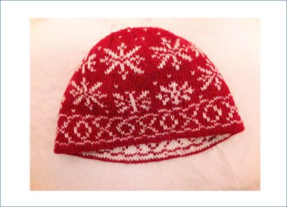 Reversible Snowflake Kisses Hat