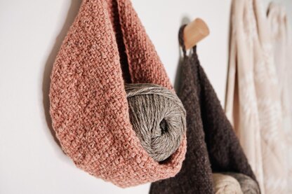 Knit Slouchy Hanging Baskets