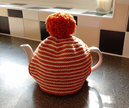 Pom Pom Tea Cosy