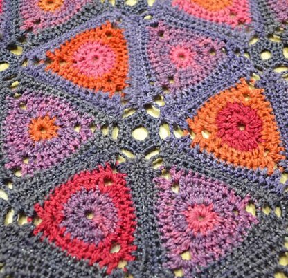 Lecchi Crochet Blanket