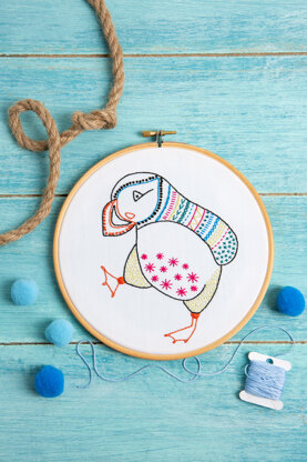 Hawthorn Handmade Puffin Contemporary Printed Embroidery Kit - 12 x 15cm / 4.72 x 5.9in