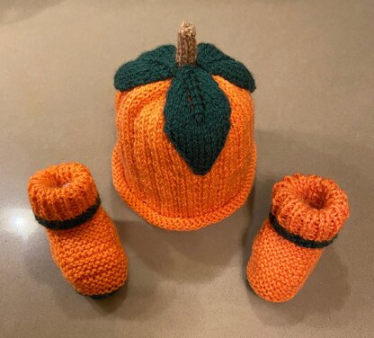 Pumpkin Patch Hat & Booties