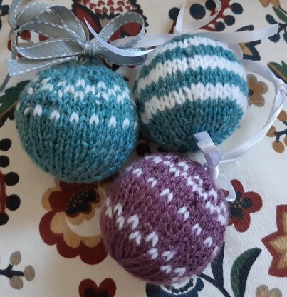 Christmas Bauble Knitting Pattern Straight Needles