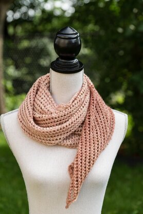 Rosebuds in Lace Scarf