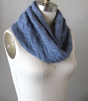 Whistler Peaks Cowl