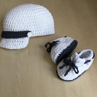 Baby Bootie & Hat Set N 260