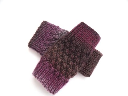 Simple Knobbly Gloves
