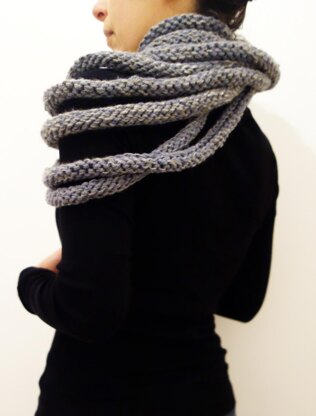 Ripped Ribbed Chunky Cowl