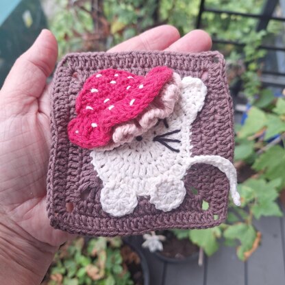 Mushroom granny square