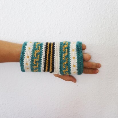 Andean Fingerless Mitts