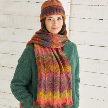 Sirdar 10027 Hat and Scarf in Jewelspun PDF