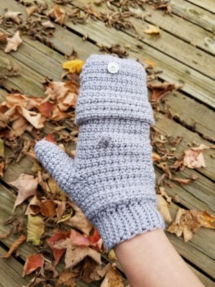 Linked Flop Top Mitten