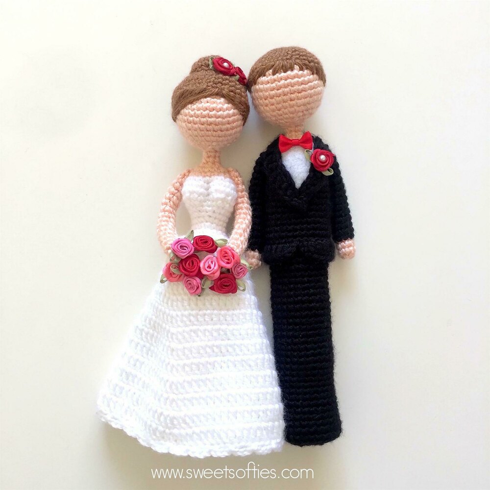 Loving Bride and Groom Wedding Dolls Crochet pattern by Sweet