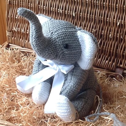 Knitted Square Elephant