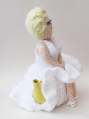 Marilyn Monroe Tea Cosy Knitting Pattern