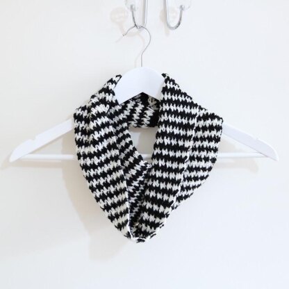 Houndstooth Cowl