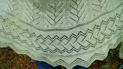 Plus Size Bonnybridge Shawl