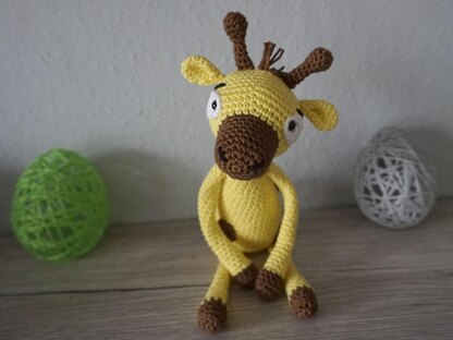 Crochet Pattern for the Giraffe Joy!