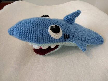 Baby Shark, amigurumi hand puppet