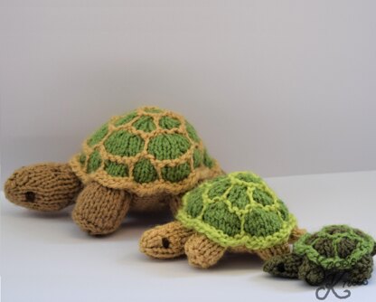 Three Tortoises Turtles Zoo Toy Knitting Pattern Snoo's Knits