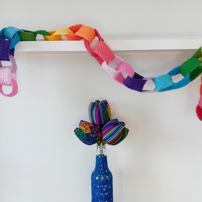 Crochet Paper Chain