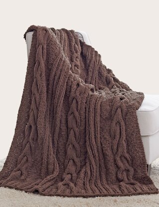 Horseshoe Cable Blanket in Bernat Blanket