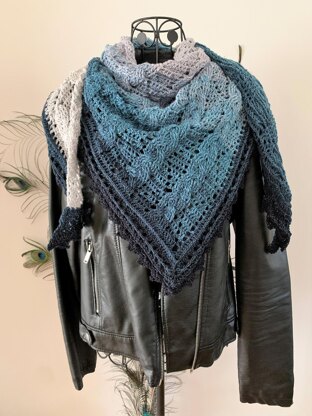 Triangular Scarf "Kabye"