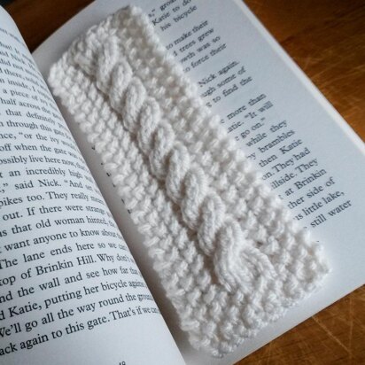 Aran Cable Bookmark