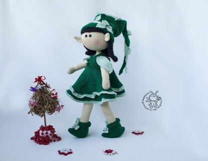 Elf  doll knitted flat