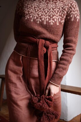 Candelariella pullover