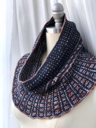 Dissent Cowl (knit)