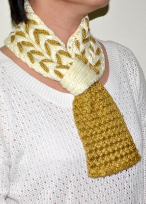 Honey Scarf ( Keyhole / Ascot / Pull-Through / Vintage / Stay On Scarf Knitting Pattern )