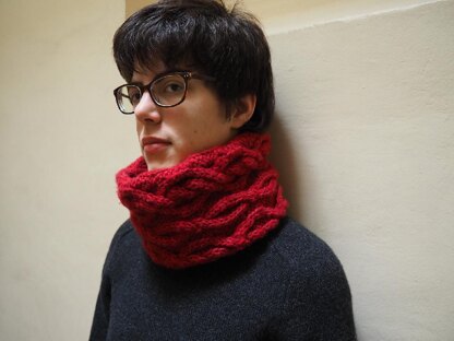 Corinthe Cowl