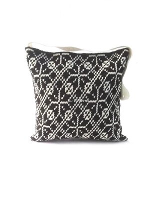 Flourish Ornaments Tapestry Crochet Bag