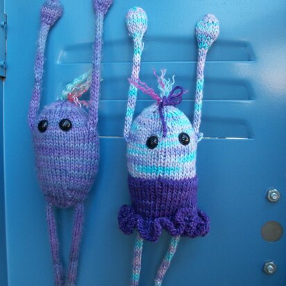 Mr. and Ms. Bean the Locker Monsters - knitting pattern