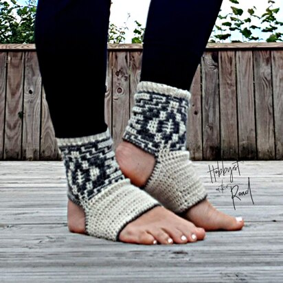 Baltic Winds Yoga Socks