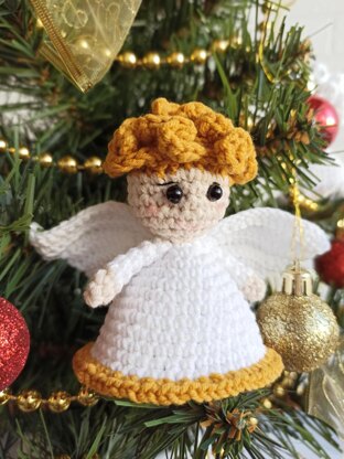 Christmas angel ornament, Crochet angel pattern, angel anigurumi pattern