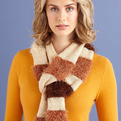 Glamorous Furry Scarf in Lion Brand Vanna's Glamour and Fun Fur - L0696C